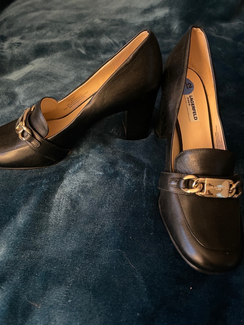 Black Leather Chain Loafer Pumps